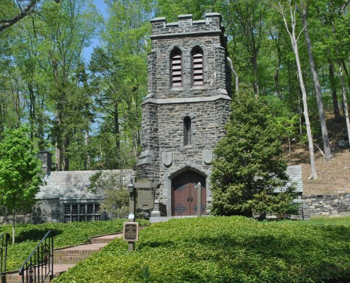 Stone brick tower in Waccabuc